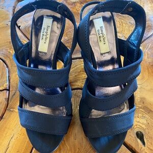 Simply Vera Vera Wang Strappy Black Heels